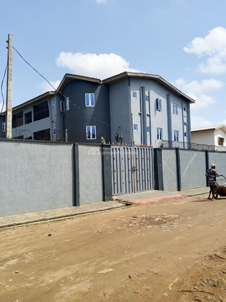 Newly Built 2 Bedroom, Aiyelegun Road Bucknor Estate, Isolo, Lagos, Flat / Apartment for Rent