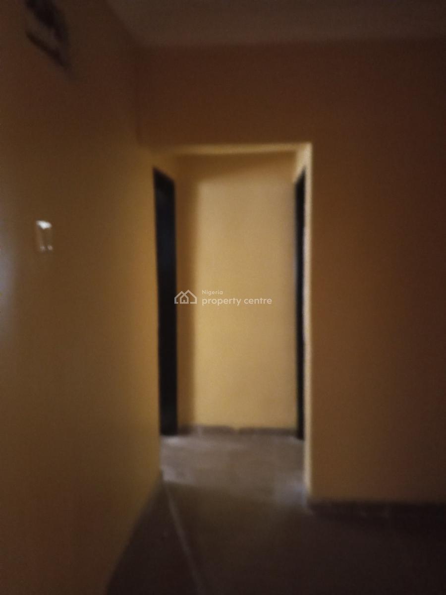 Newly Built 2 Bedroom, Aiyelegun Road Bucknor Estate, Isolo, Lagos, Flat / Apartment for Rent