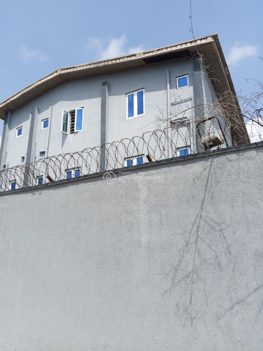 Newly Built 2 Bedroom, Aiyelegun Road Bucknor Estate, Isolo, Lagos, Flat / Apartment for Rent
