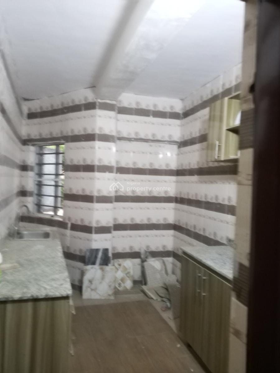 Newly Built 2 Bedroom, Aiyelegun Road Bucknor Estate, Isolo, Lagos, Flat / Apartment for Rent