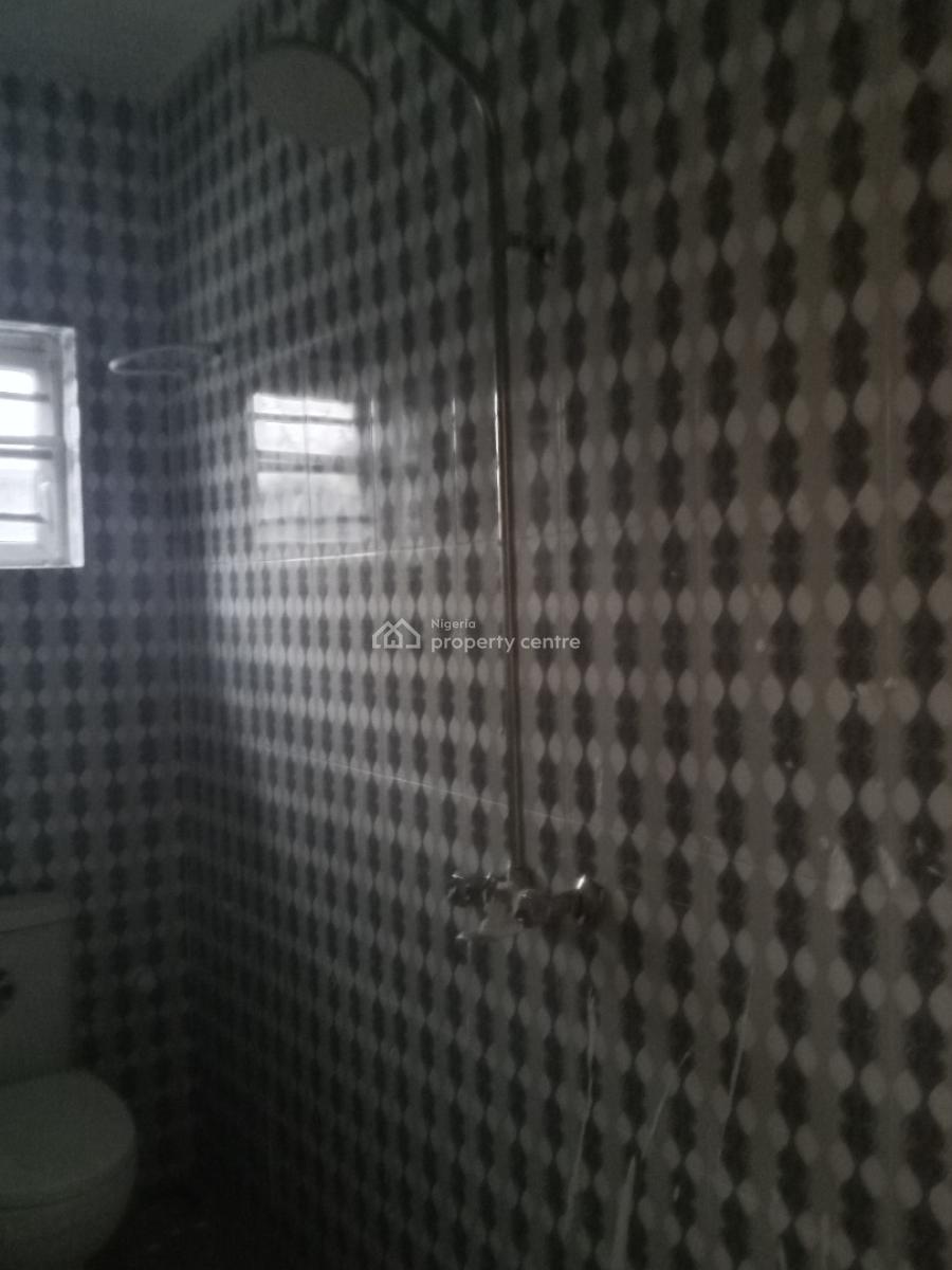 Newly Built 2 Bedroom, Aiyelegun Road Bucknor Estate, Isolo, Lagos, Flat / Apartment for Rent