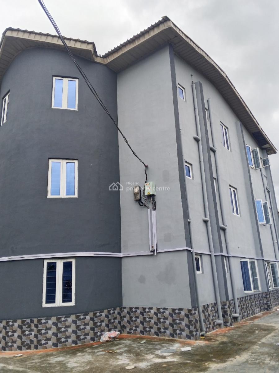 Newly Built 2 Bedroom, Aiyelegun Road Bucknor Estate, Isolo, Lagos, Flat / Apartment for Rent