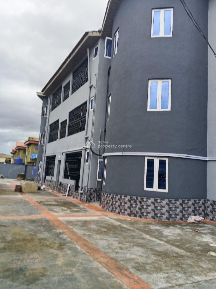 Newly Built 2 Bedroom, Aiyelegun Road Bucknor Estate, Isolo, Lagos, Flat / Apartment for Rent