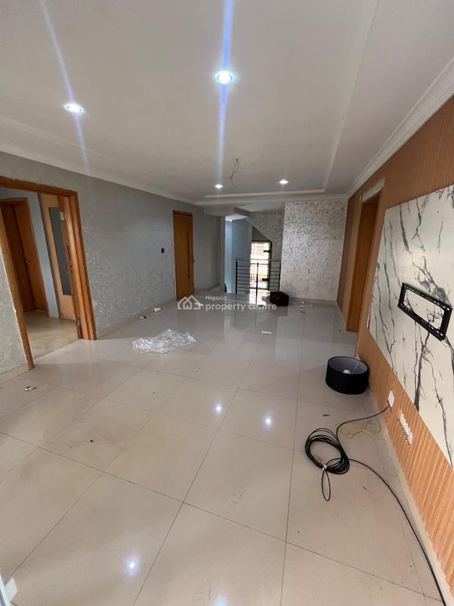Very Beautiful 2-bedroom Maisonette-styled Flat in a High-end Environ., Lekki Phase 1, Lekki, Lagos, Flat / Apartment for Rent