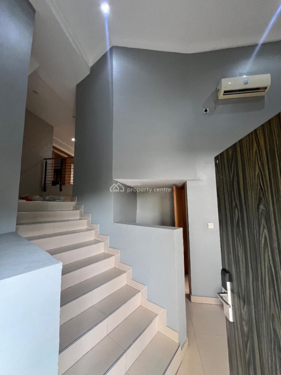 Very Beautiful 2-bedroom Maisonette-styled Flat in a High-end Environ., Lekki Phase 1, Lekki, Lagos, Flat / Apartment for Rent