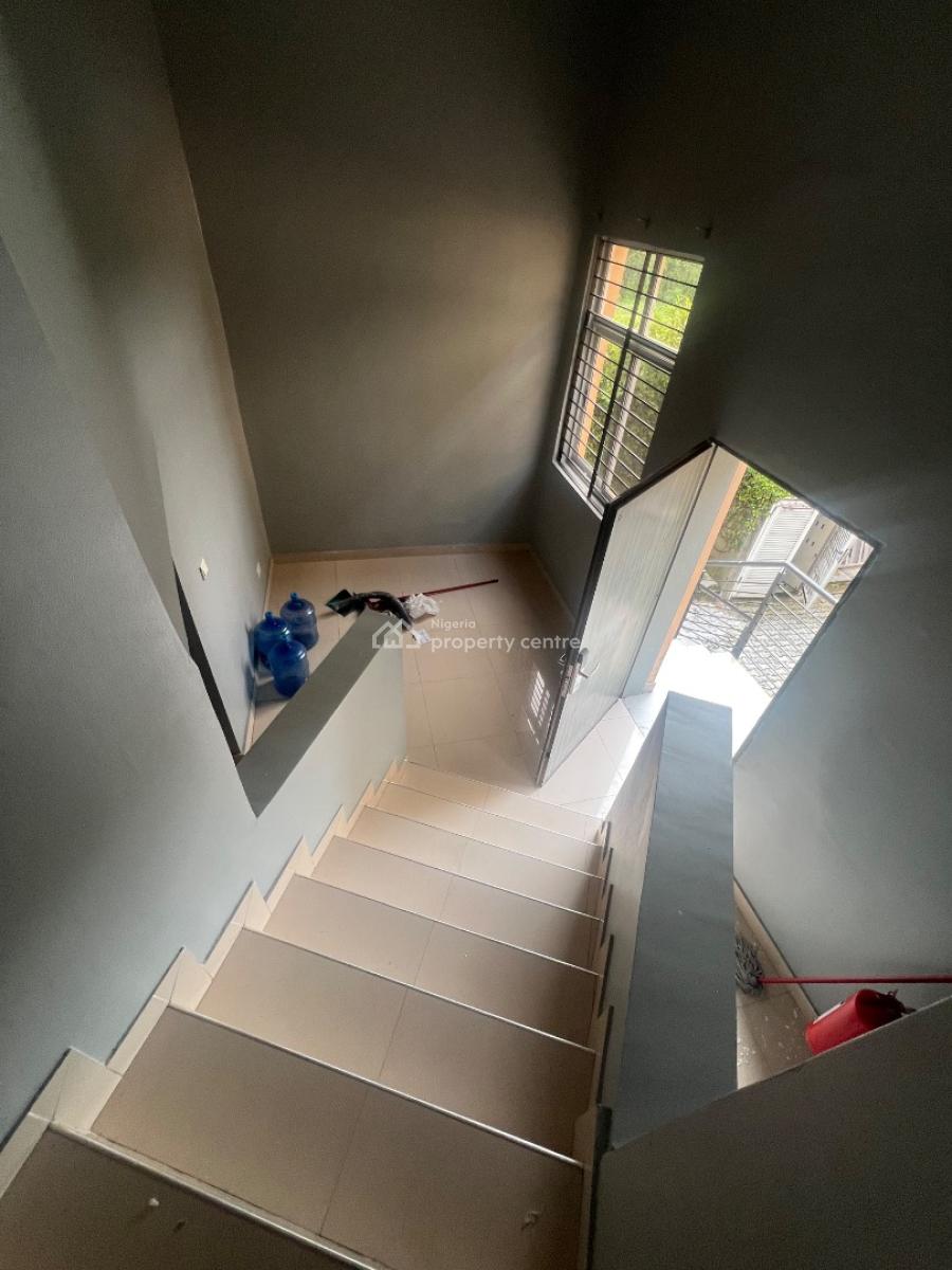Very Beautiful 2-bedroom Maisonette-styled Flat in a High-end Environ., Lekki Phase 1, Lekki, Lagos, Flat / Apartment for Rent