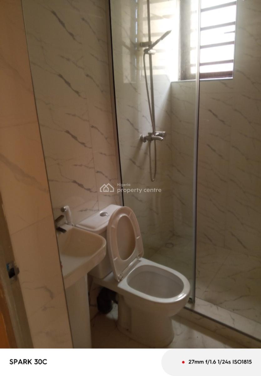 Spacious 2 Bedroom Apartment, Thomas Estate Ajah Lagos, Ajah, Lagos, Flat / Apartment for Rent