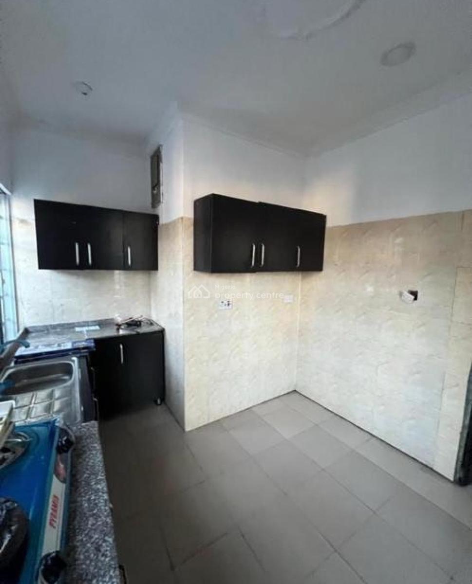 Masters Bedroom with Wardrobe Inside a Shared Apartment, Abraham Adesanya Estate, Ajah, Lagos, Self Contain (single Rooms) for Rent