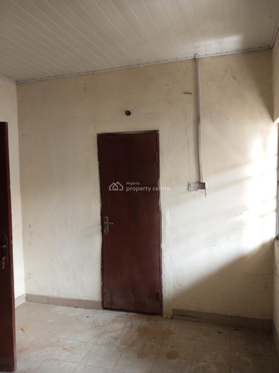 2 Bedroom Under Renovation, Badore, Ajah, Lagos, Flat / Apartment for Rent