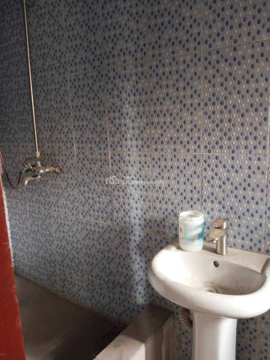 2 Bedroom Under Renovation, Badore, Ajah, Lagos, Flat / Apartment for Rent
