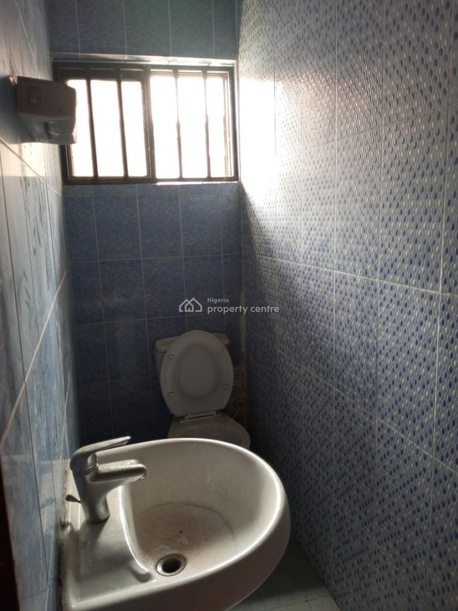 2 Bedroom Under Renovation, Badore, Ajah, Lagos, Flat / Apartment for Rent