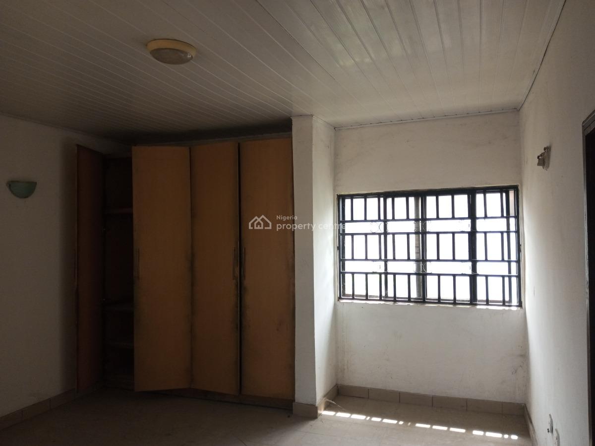 2 Bedroom Under Renovation, Badore, Ajah, Lagos, Flat / Apartment for Rent