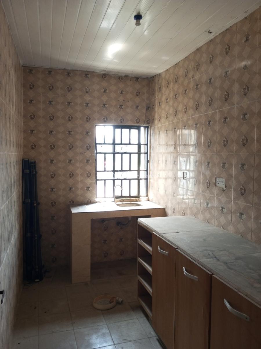 2 Bedroom Under Renovation, Badore, Ajah, Lagos, Flat / Apartment for Rent