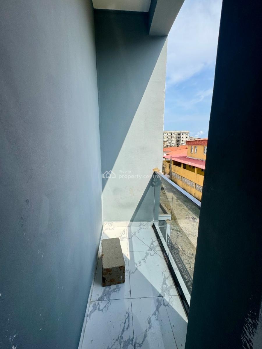 Newly Built 3-storey 4-bedroom Terrace Duplex with Bq in Lekki Phase 1, Freedom Way, Lekki Phase 1, Lekki, Lagos, Terraced Duplex for Sale