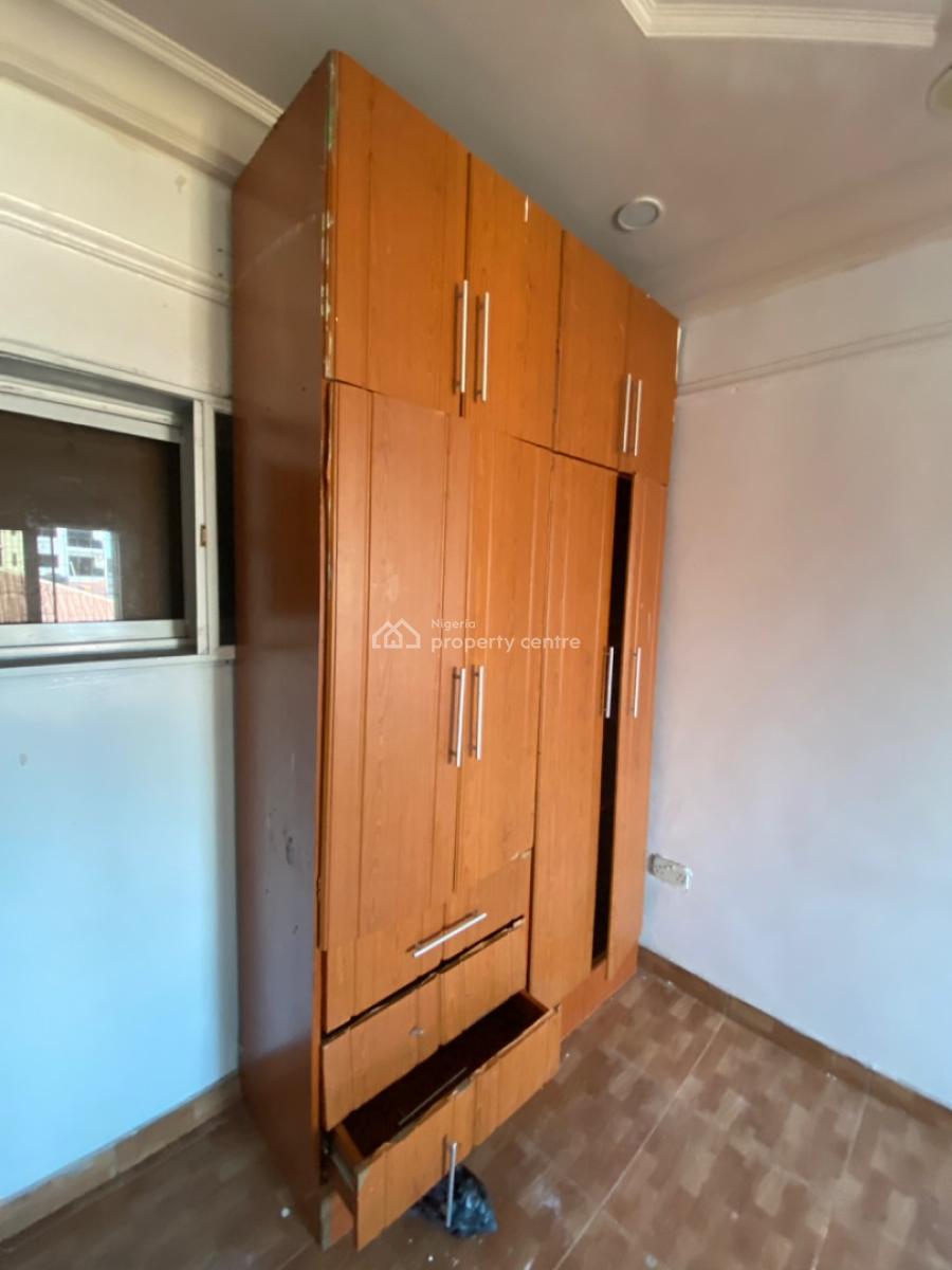 Newly Revamped Self Serviced Room Self Serviced in Lekki Phase 1, Off Freedom Way Lekki Phase 1, Lekki Phase 1, Lekki, Lagos, Flat / Apartment for Rent