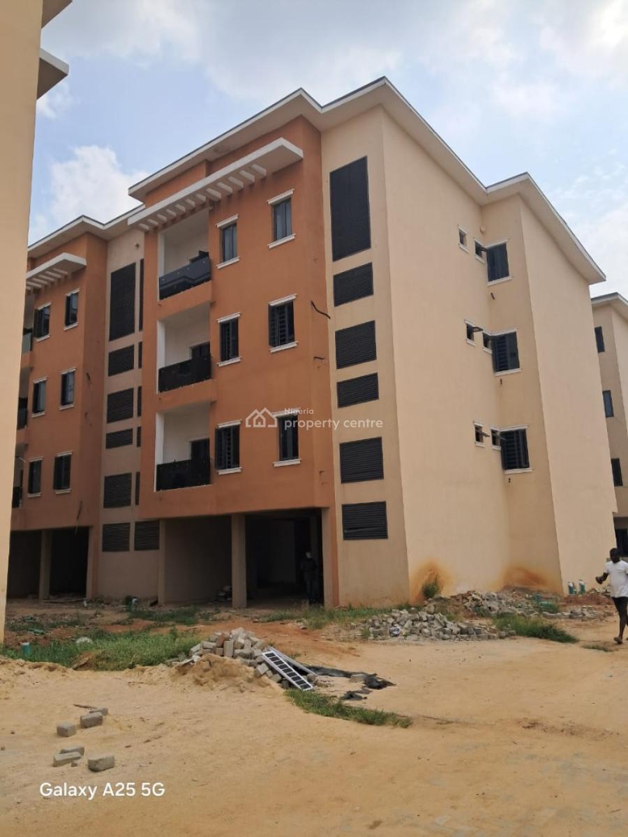 New All Rooms Ensuite 3bedrooms Flat + 1 Room Bq Off Mobolaji Bank Ant, Off Mobolaji Bank Anthony Way Ikeja, Ikeja, Lagos, Flat / Apartment for Sale