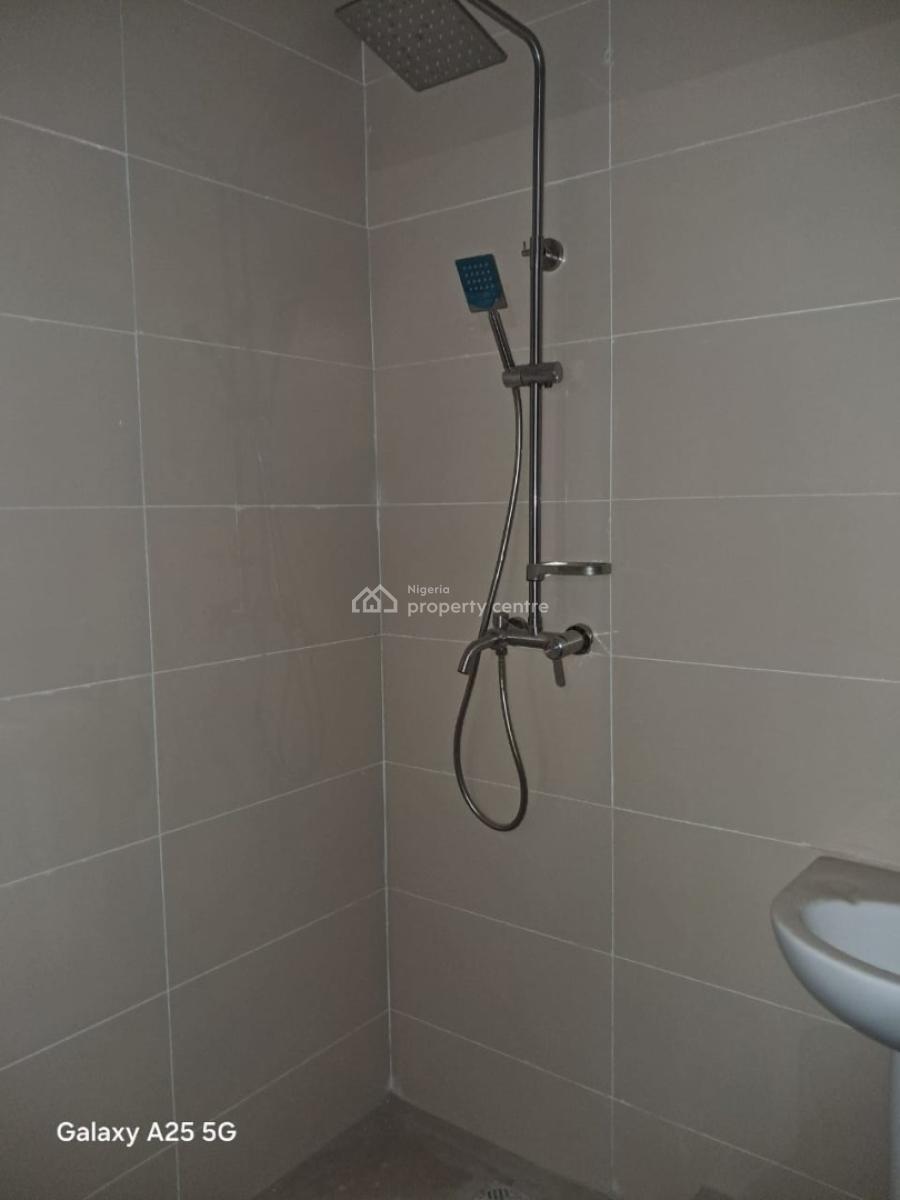 New All Rooms Ensuite 3bedrooms Flat + 1 Room Bq Off Mobolaji Bank Ant, Off Mobolaji Bank Anthony Way Ikeja, Ikeja, Lagos, Flat / Apartment for Sale