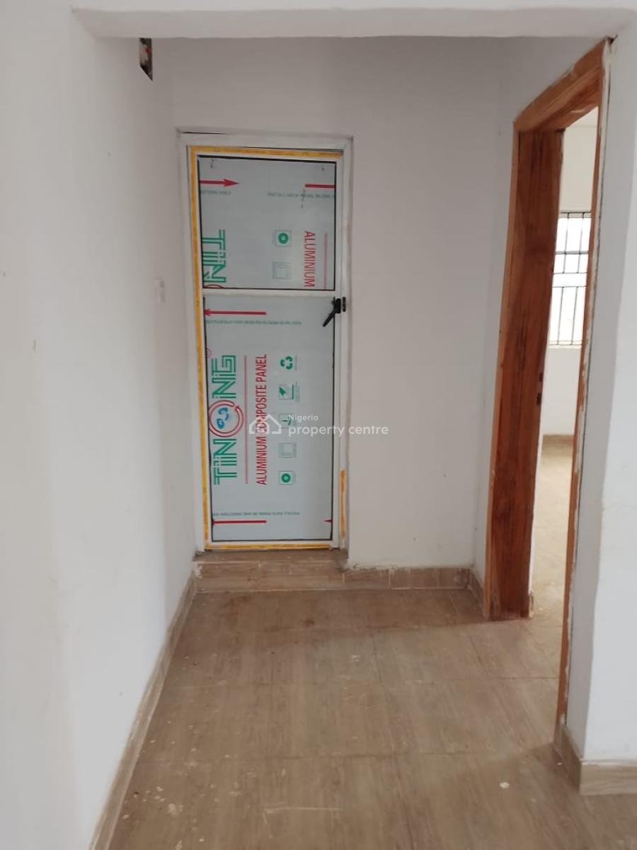 Brand New Room & Parlour Selfcon with Personal Prepaid Meter!, Adamo Road, Isiu, Ikorodu, Lagos, Flat / Apartment for Rent