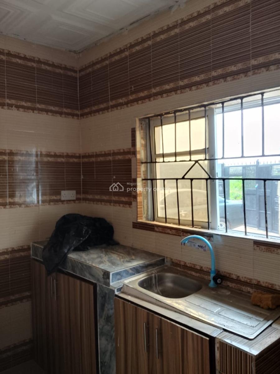 Brand New Room & Parlour Selfcon with Personal Prepaid Meter!, Adamo Road, Isiu, Ikorodu, Lagos, Flat / Apartment for Rent