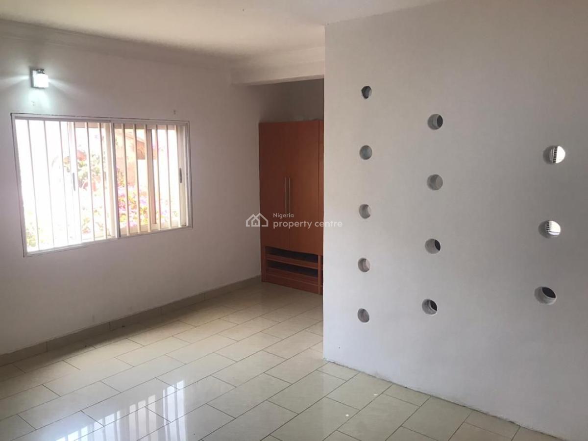 Executive Super Big Serviced Studio Apartment, Off Admiralty Way, Lekki Phase 1, Lekki, Lagos, Self Contain (single Rooms) for Rent