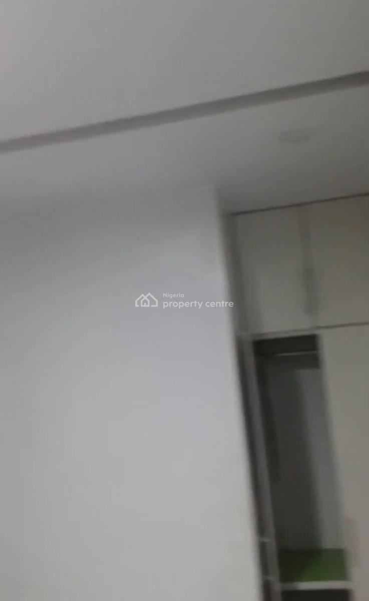 Spacious Standard 3 Bedroom Apartment, Adeniran Ogunsanya, Surulere, Lagos, Flat / Apartment for Rent