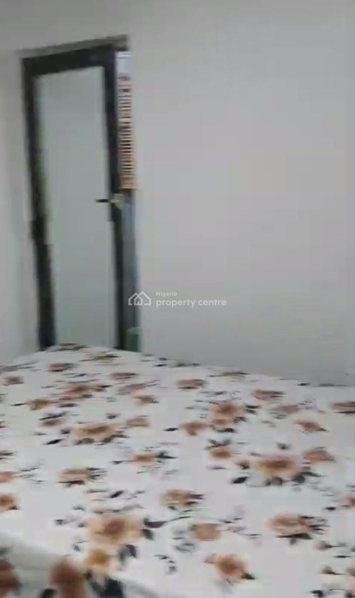 Spacious Standard 3 Bedroom Apartment, Adeniran Ogunsanya, Surulere, Lagos, Flat / Apartment for Rent