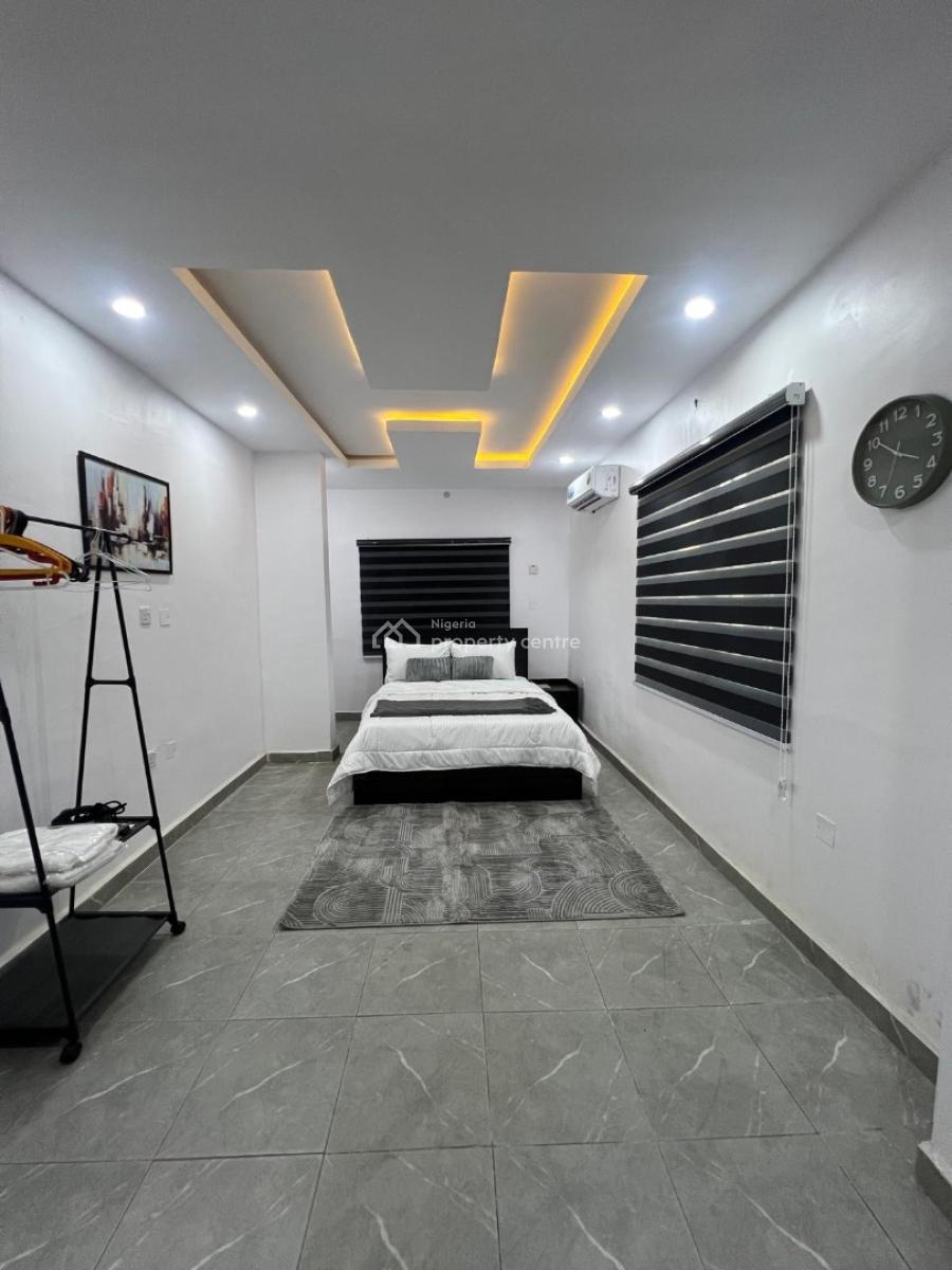 Stylish 2-bedroom Apartment in Prime Surulere Location, Ogunlana, Surulere, Lagos, Flat / Apartment Short Let