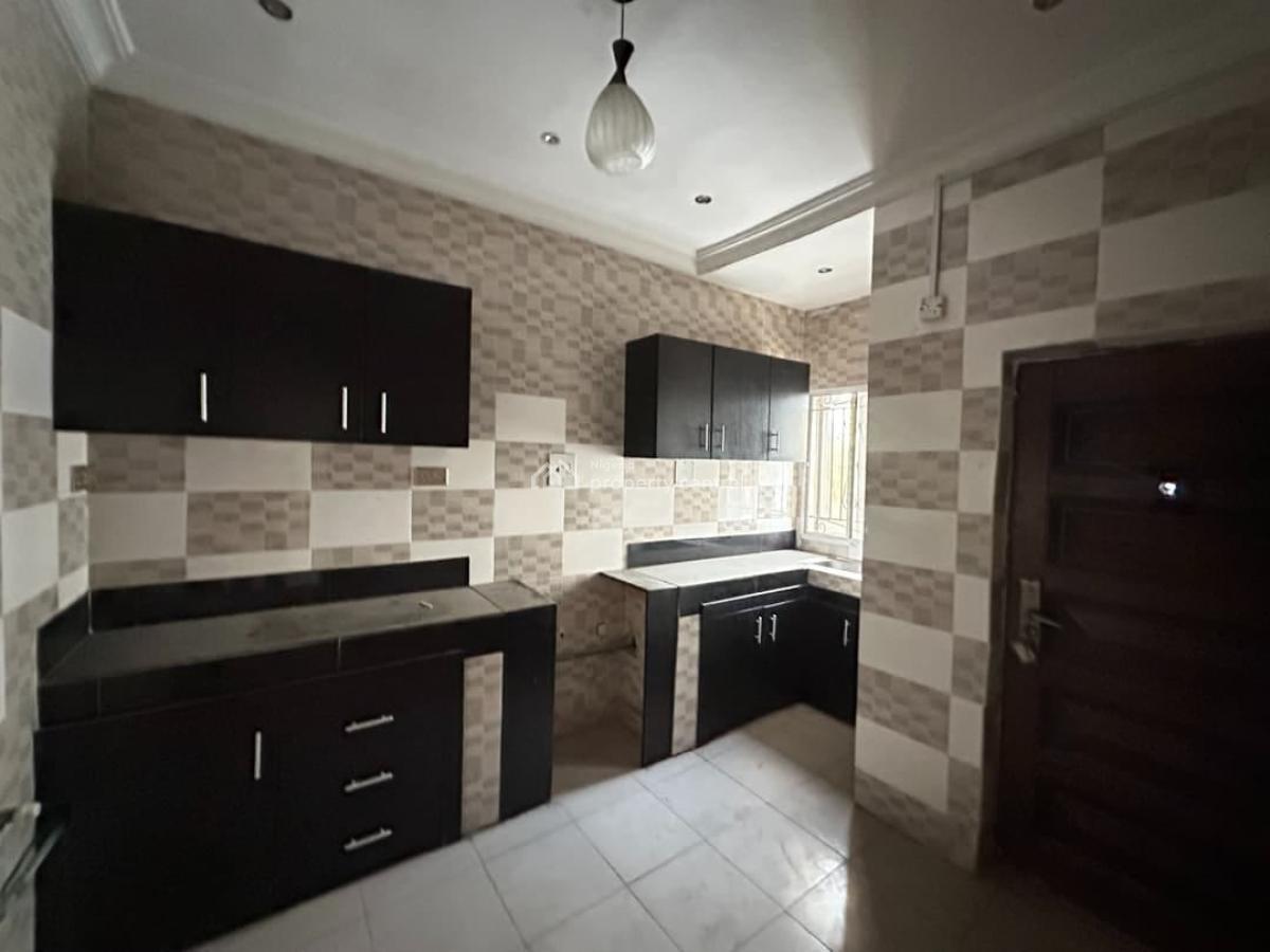 Luxury Spacious 6 Bedroom Fully Detached Duplex with Bq, Unity Estate Off Ado Road, Ajah, Lagos, Detached Duplex for Rent