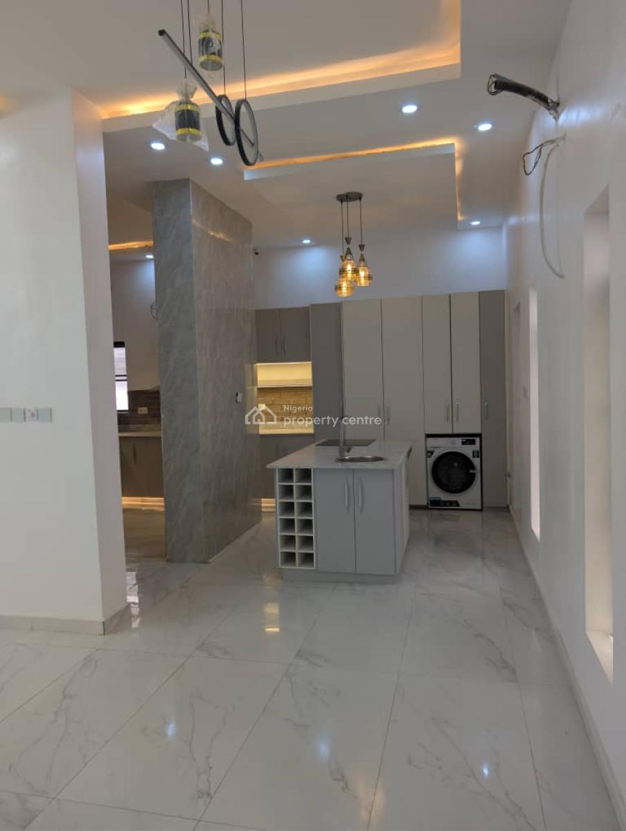 5 Bedroom Fully Detached with a Bq, Osapa London, Lekki, Lagos, Detached Duplex for Sale