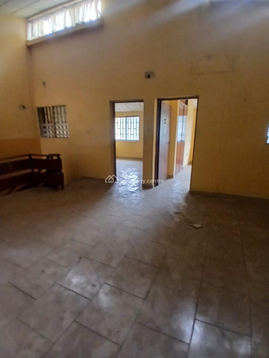 3 Bedroom Semi-detached Duplex, Moore Road, Saint Agnes, Yaba, Lagos, Semi-detached Duplex for Sale