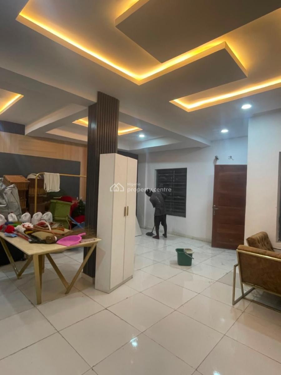 Exquisite 2 Bedroom Apartment, Ologolo, Lekki, Lagos, Flat / Apartment for Rent