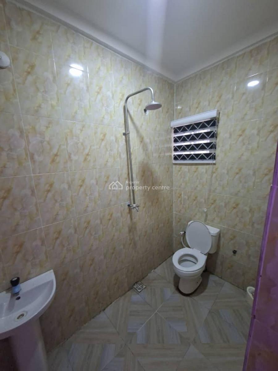 2beedroom Flat, Malete Bus Stop, Twins Garden Estae, Ibeju Lekki, Lagos, Flat / Apartment for Rent