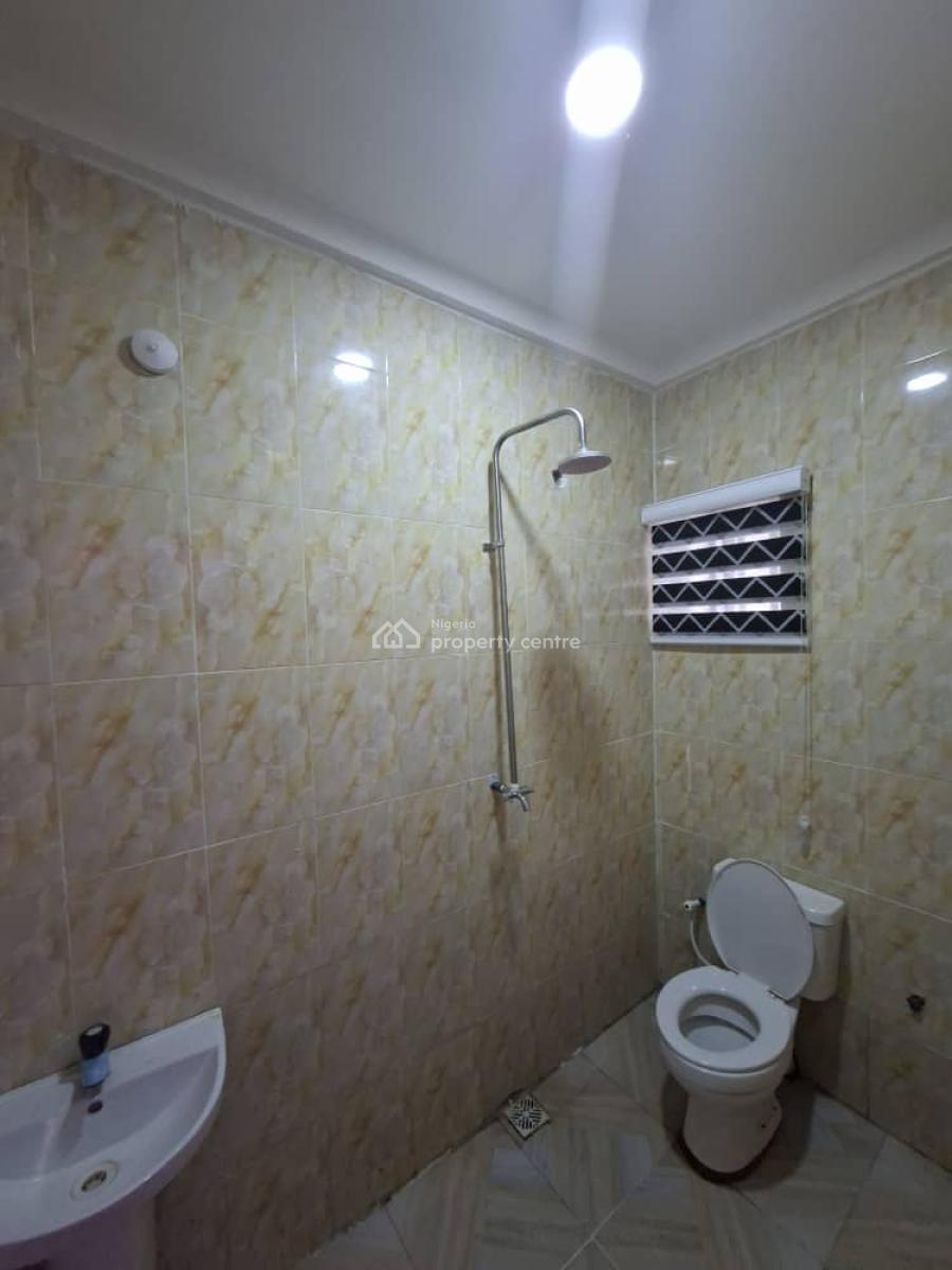 2beedroom Flat, Malete Bus Stop, Twins Garden Estae, Ibeju Lekki, Lagos, Flat / Apartment for Rent