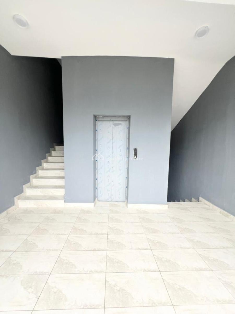 Elegantly Designed 4bedroom Luxurious Apartment, Lekki Phase 1, Lekki, Lagos, Flat / Apartment for Sale