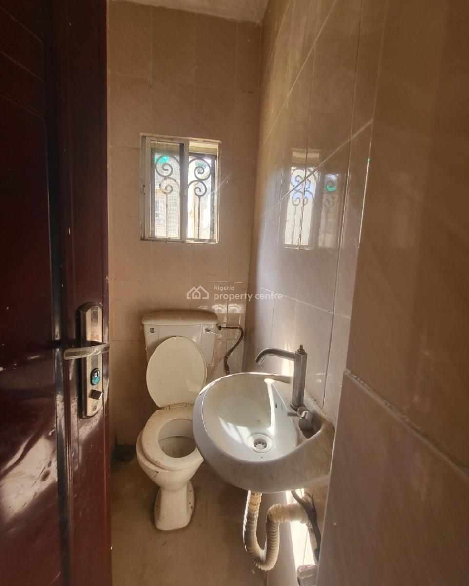 Luxurious Massive 4bedroom Terrace Duplex with Bq, By National Assembly Quarters, Gudu, Abuja, Terraced Duplex for Rent
