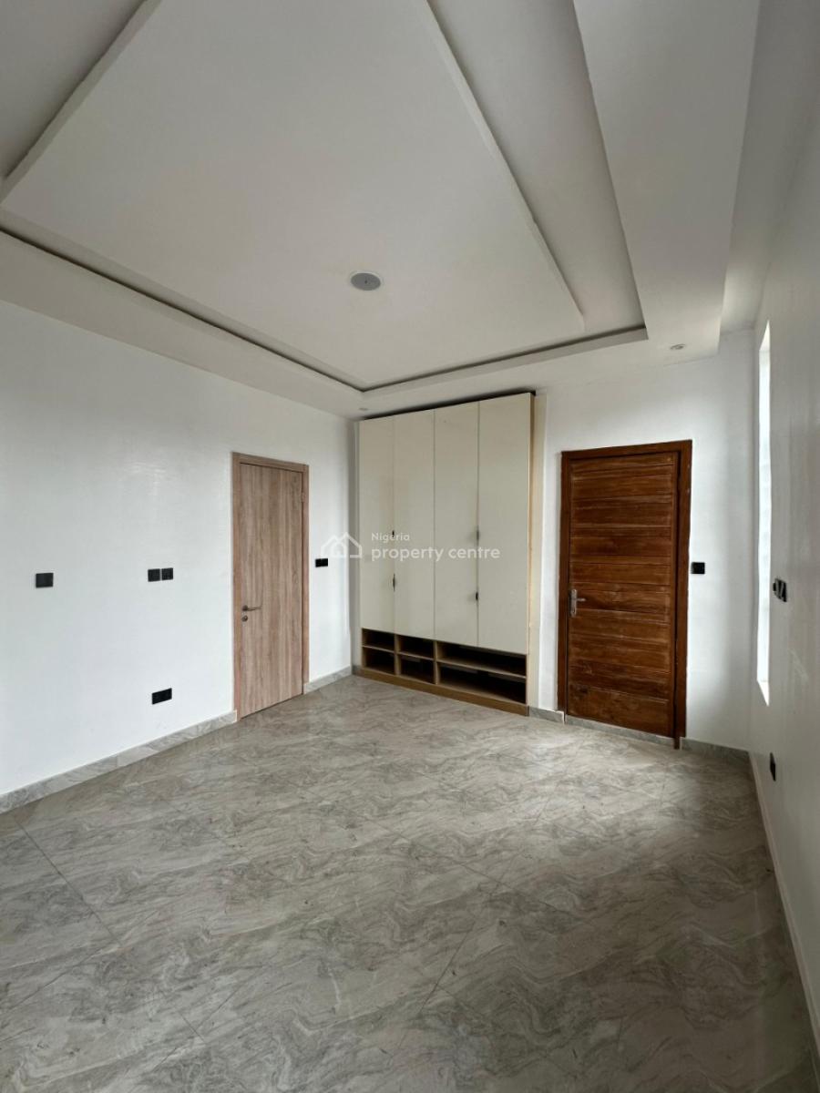 1 / Studio B/r Apartment, Lekki Phase 1, Lekki, Lagos, Flat / Apartment for Sale