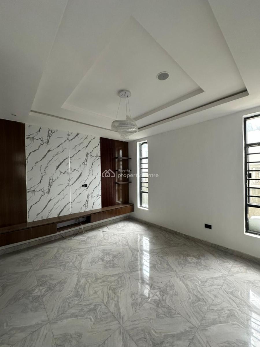 1 / Studio B/r Apartment, Lekki Phase 1, Lekki, Lagos, Flat / Apartment for Sale
