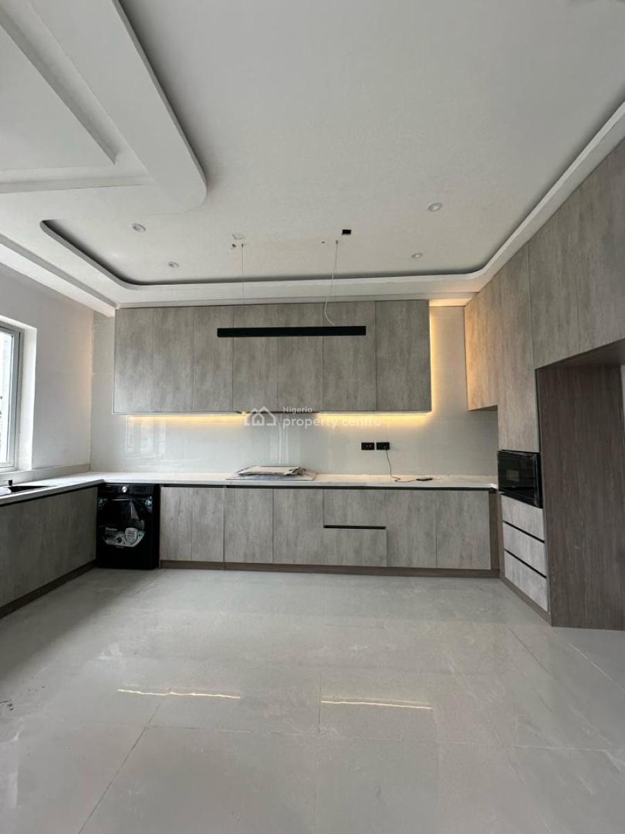 Brand New 2 Bedroom Flat, Lekki Phase 1, Lekki, Lagos, Flat / Apartment for Rent