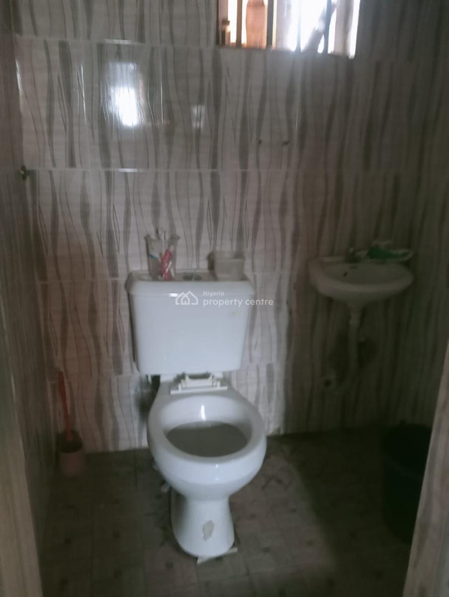 Comfortable Mini Flat (room and Parlor Self), Olowora, Magodo, Lagos, Mini Flat (room and Parlour) for Rent