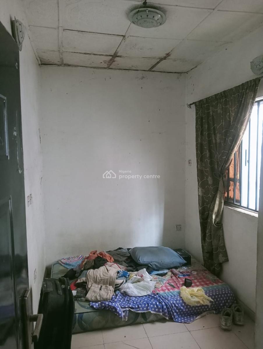 Comfortable Mini Flat (room and Parlor Self), Olowora, Magodo, Lagos, Mini Flat (room and Parlour) for Rent
