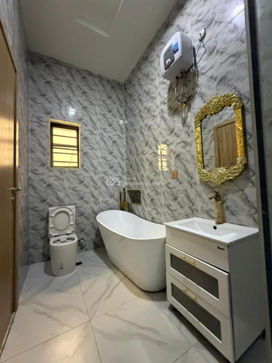 Distress 4bedroom Fully Detached Duplex, Lekki, Lagos, Detached Duplex for Sale