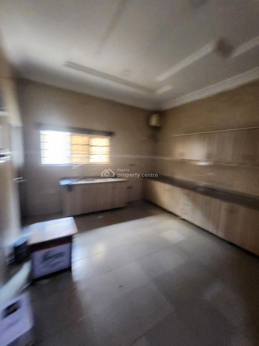 Nice Spacious 2 Bedroom Flat, Ground Floor, Wuye Main(tarred Rd), Wuye, Abuja, Flat / Apartment for Rent