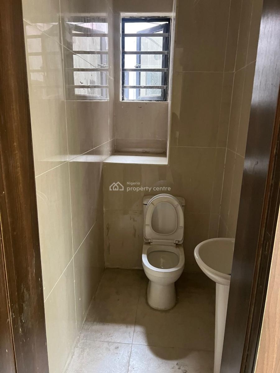 Newly Built 4-bedroom Fully Serviced Terrace, Mini Estate Admirity, Lekki Phase 1, Lekki, Lagos, Terraced Duplex for Rent
