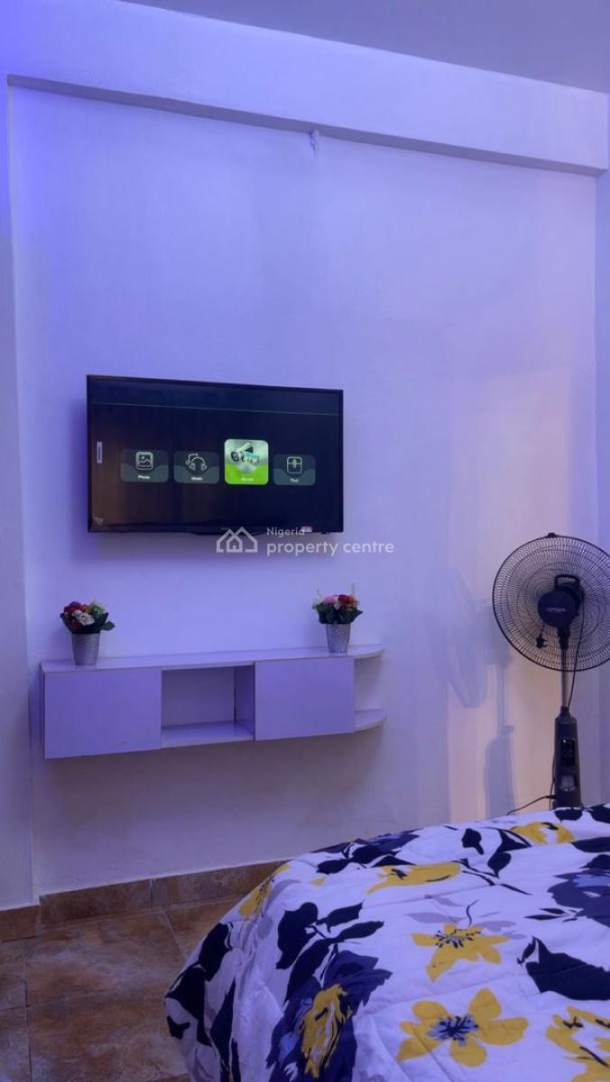 1 Bedroom Apartment, Osapa, Lekki, Lagos, Mini Flat (room and Parlour) for Rent