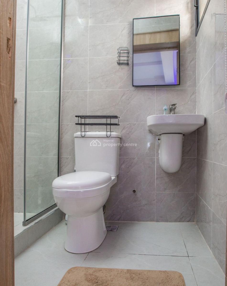 Luxury Two Bedroom Cozy Apartment Without Bq, Off Admiralty Road, Lekki Phase 1, Lekki Phase 1, Lekki, Lagos, House for Rent