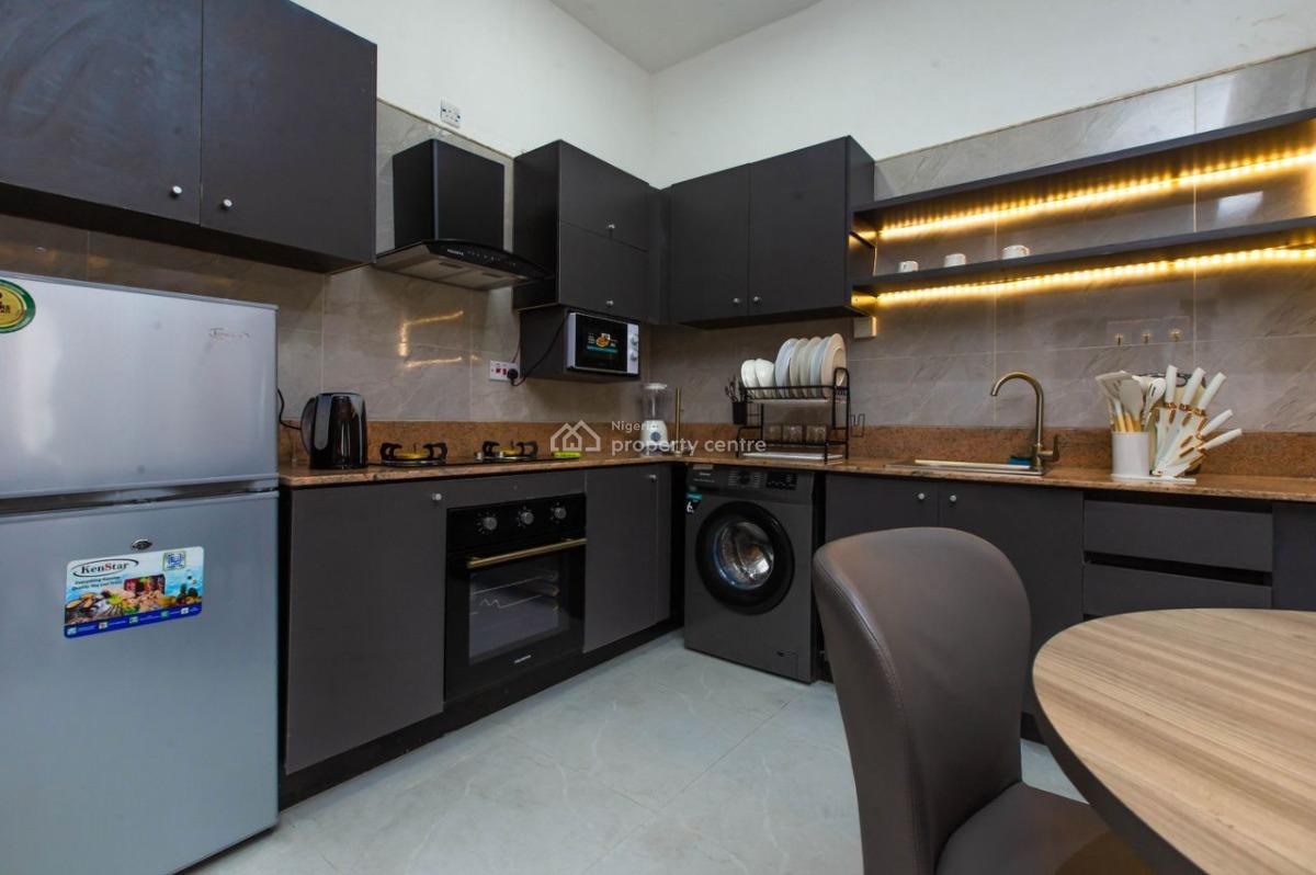 Luxury Two Bedroom Cozy Apartment Without Bq, Off Admiralty Road, Lekki Phase 1, Lekki Phase 1, Lekki, Lagos, House for Rent