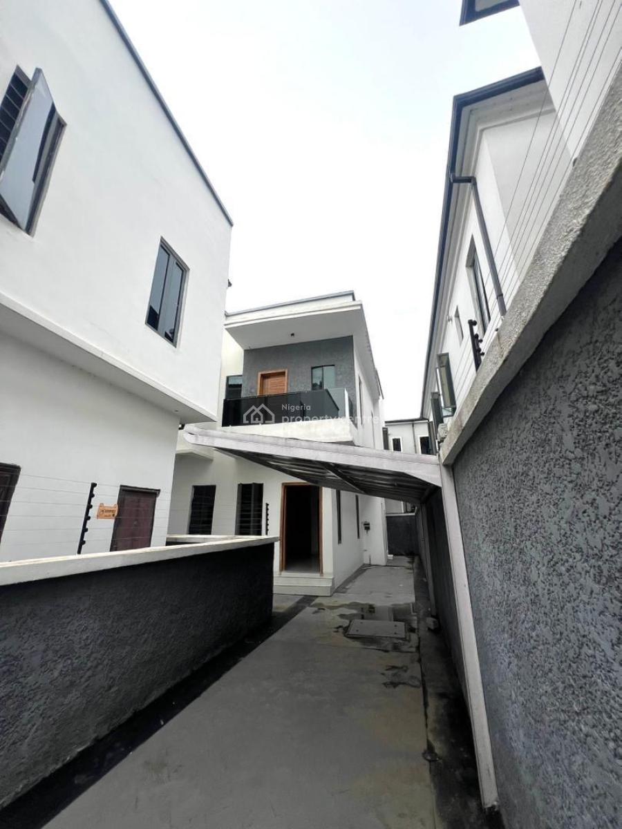 Contemporary 5-bedroom Fully Detached House with Bq, Contemporary 5-bedroom Fully Detached House with Bq, Vgc, Lekki, Lagos, Detached Duplex for Sale
