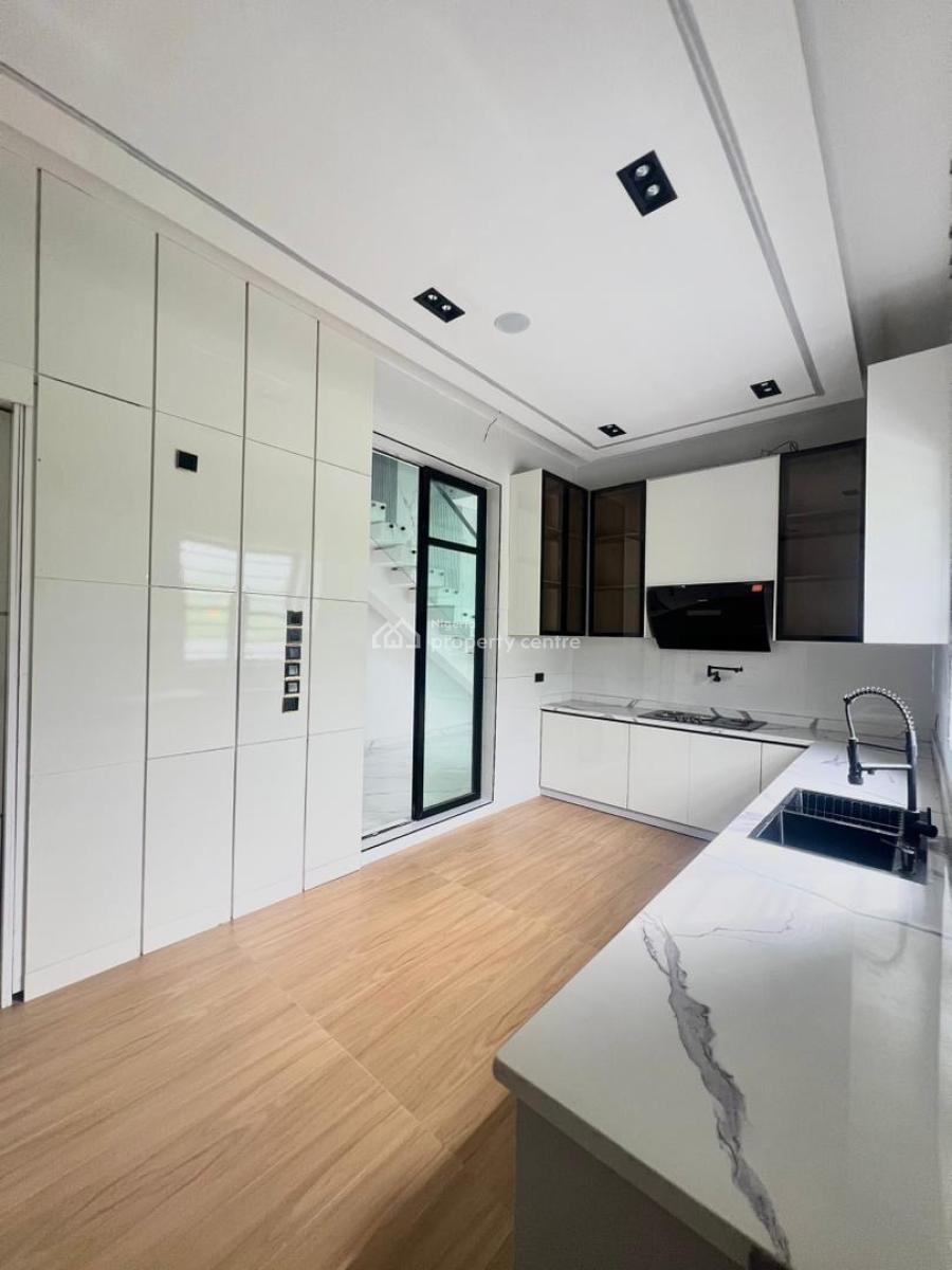 Contemporary 4-bedroom Semi-detached House with Bq, Contemporary 4-bedroom Semi-detached House with Bq, Ikota, Lekki, Lagos, Semi-detached Duplex for Sale