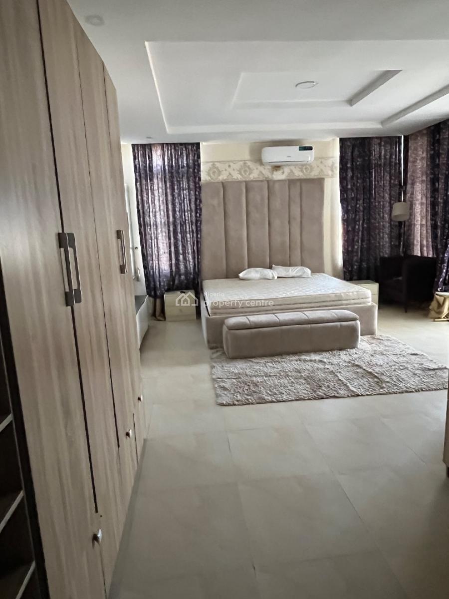 Spacious 3 Bedroom Apartment with Bq, Rock Drive, Lekki Phase 1, Lekki, Lagos, Flat / Apartment for Rent