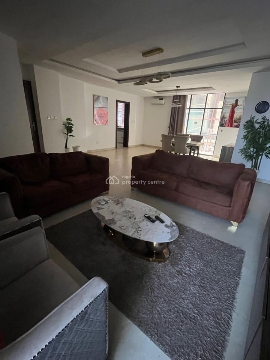 Spacious 3 Bedroom Apartment with Bq, Rock Drive, Lekki Phase 1, Lekki, Lagos, Flat / Apartment for Rent